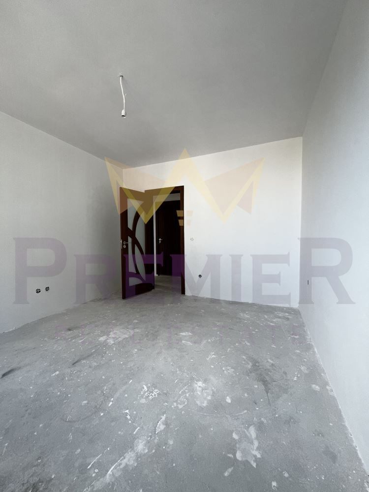 Продава се Двустаен апартамент в Варна, Виница - 78 кв.м за 1462 €/кв.м - Снимка #1