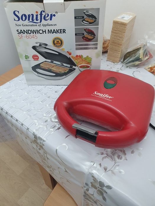 Продам сендвечницу