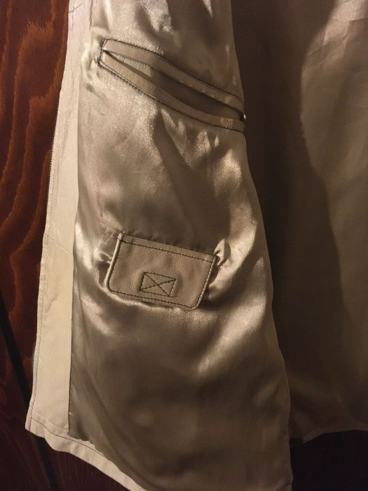 Geacă Eastwind PIELE ALBĂ mărime mare 60 (XXXL) cu tunică IMPECABILĂ!!