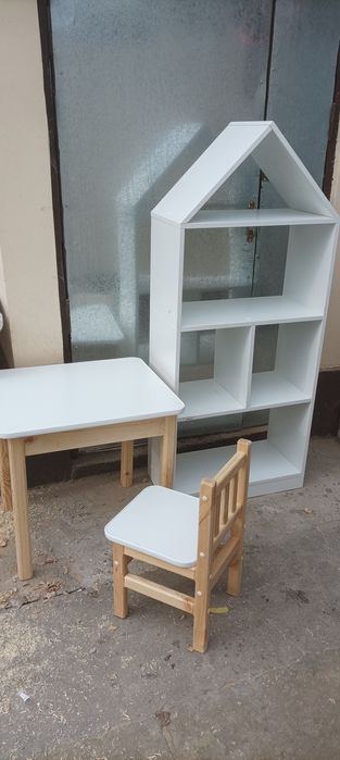 Скидки на детскую мебель стол +стул 450.000