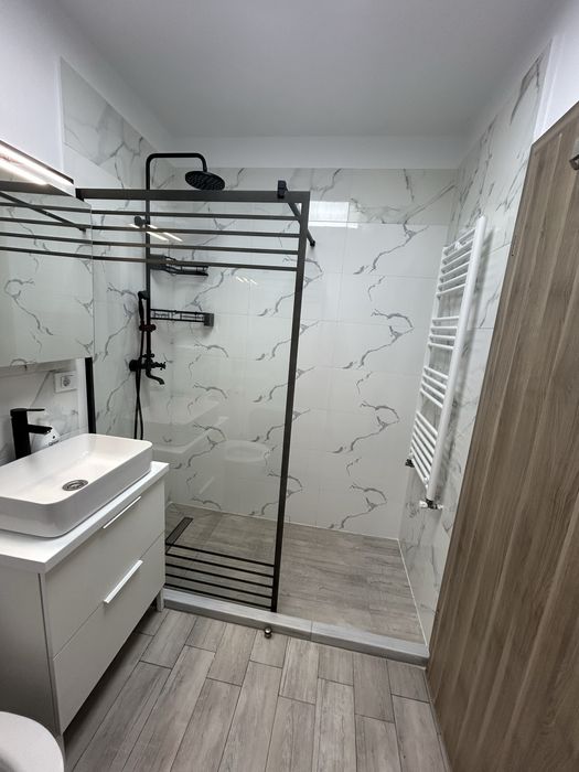 Inchiriez Studio Lux