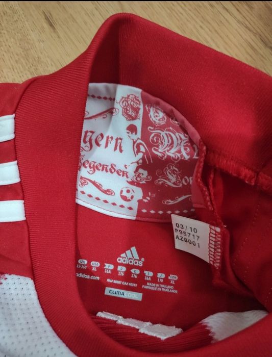 Tricou Adidas Bayern München mărimea 176cm (S)