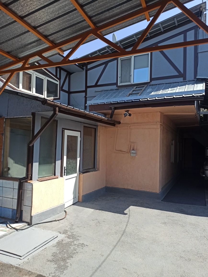 Продам  Дом 7 комнат  в Медеуском р-н.