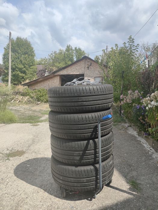 Гуми с джантииии