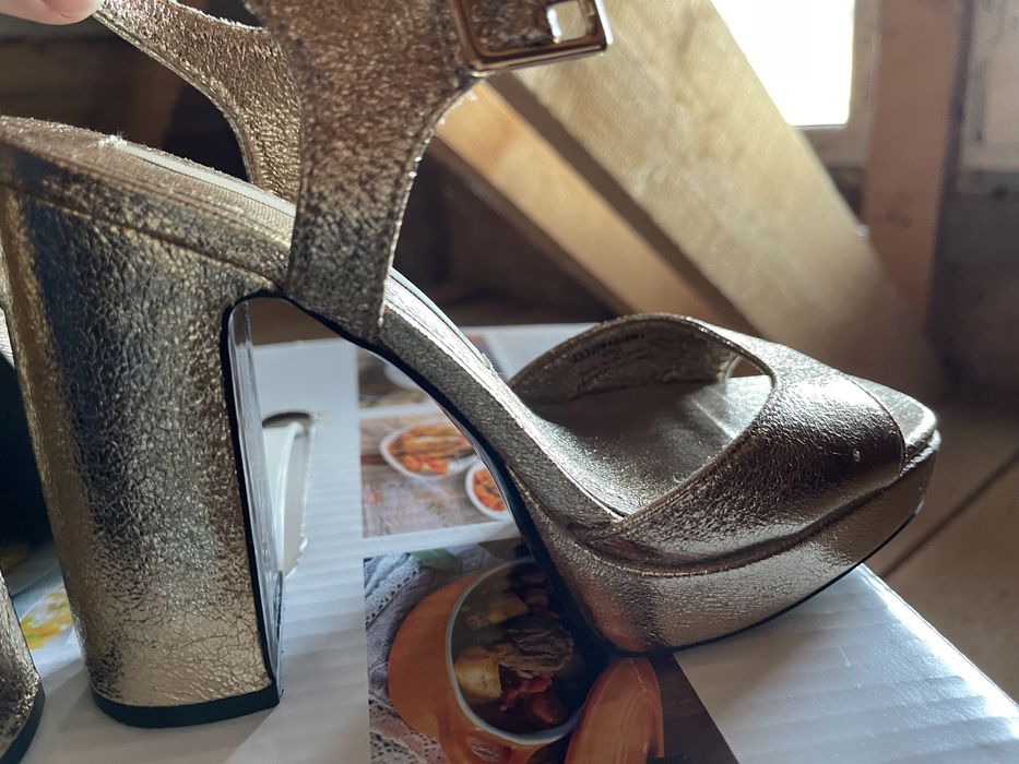 Vand sandale zara 37