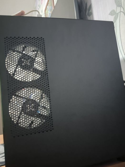 Компютър  rx580 8gb