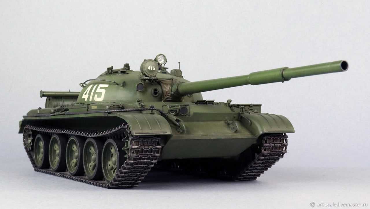 Сборная модель танка Т-62 (Звезда, 1/35)