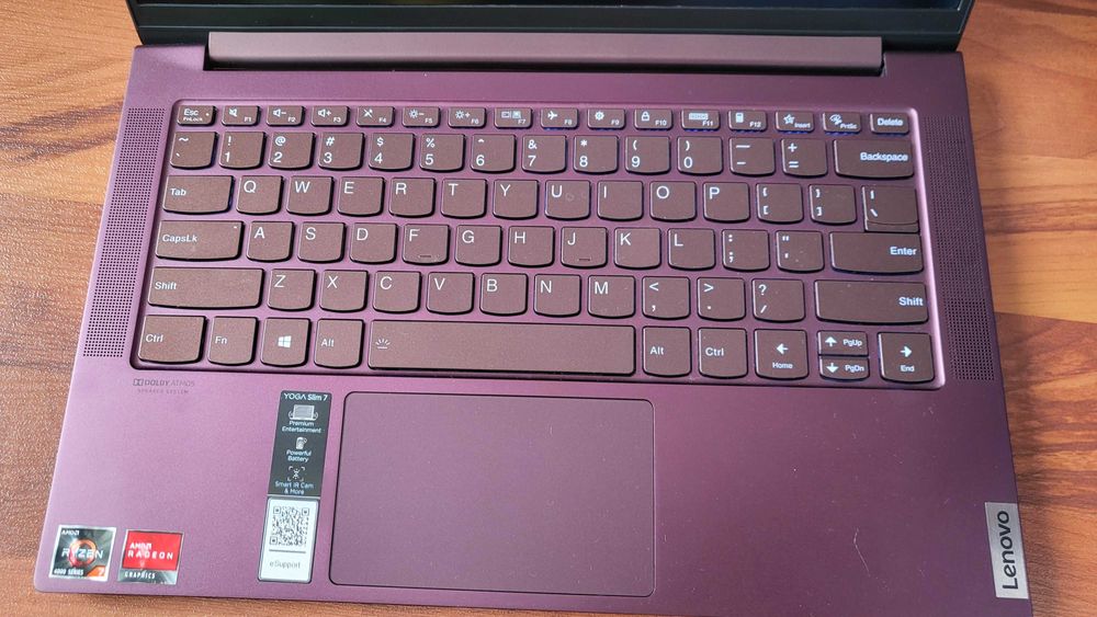 Laptop Lenovo Yoga Slim 7