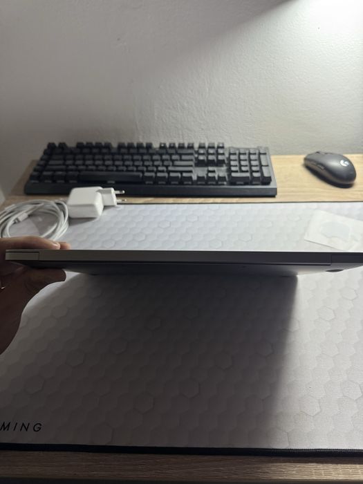 macbook air 2020 13 m1 256GB