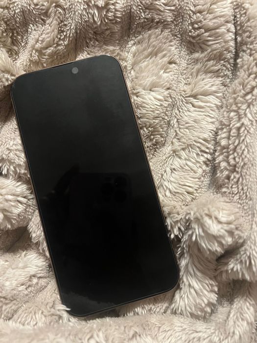 Iphone 16 Pro Max inca in garantie