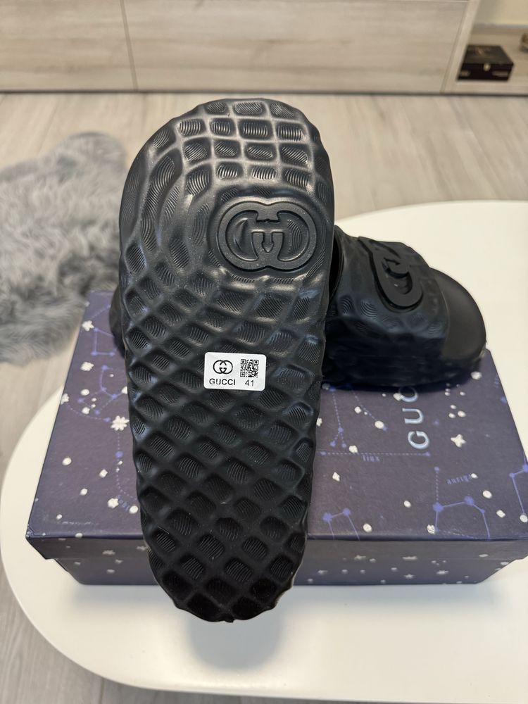 Slapi Gucci colectie noua