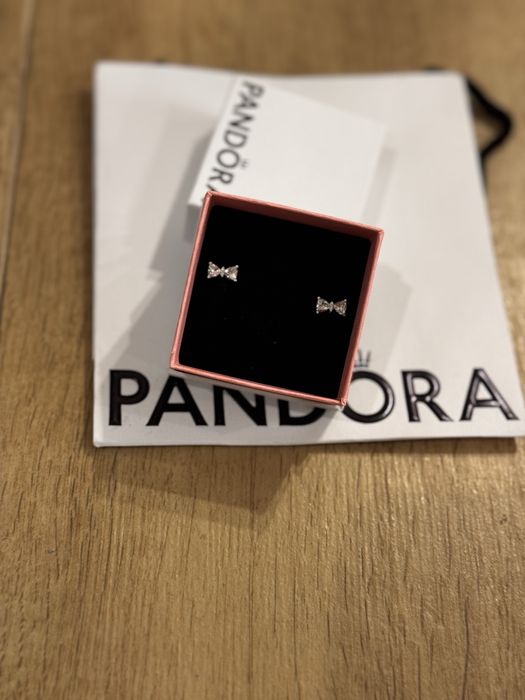 Pandora обеци Пандора