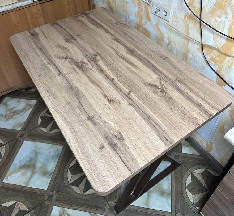 Стол в стиле лофт