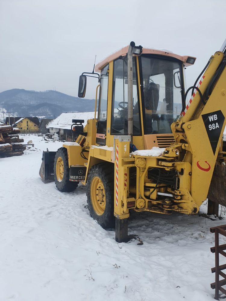 Buldo-excavator Komatsu