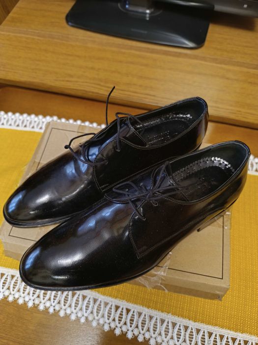 Vând pantofi ceremonie D's Damat Nr 40 noi, nepurtați