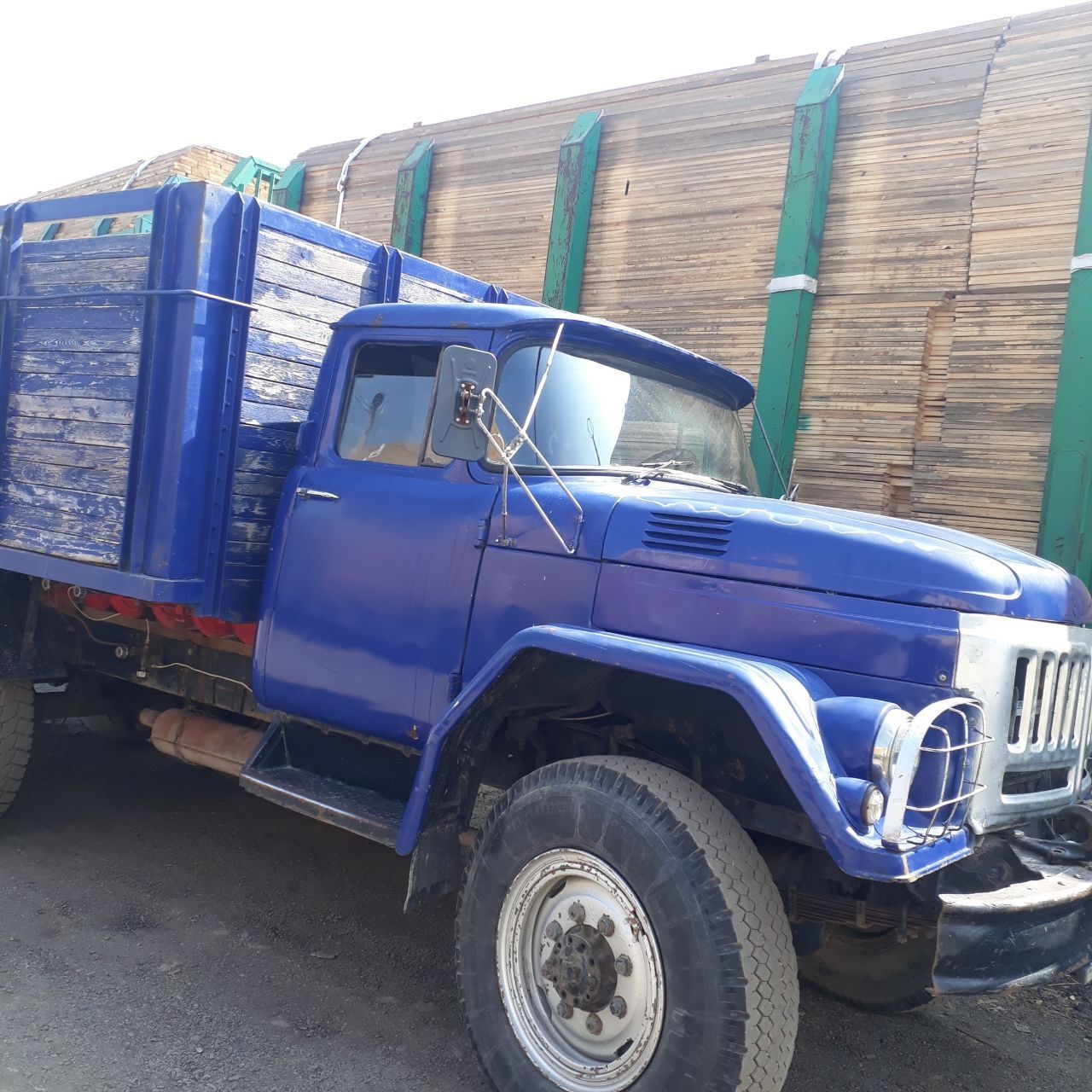 Zil 131 sotiladi