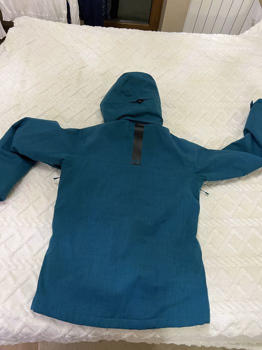 Яке за ски или сноуборд Helly Hansen