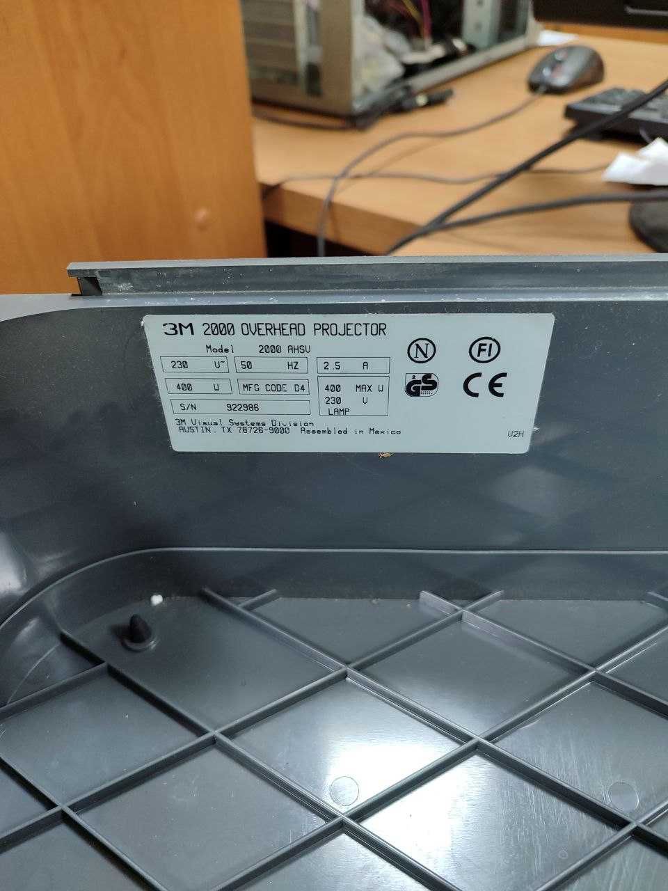 Продается OverHead projektor 3M2000. Кодоскоп.