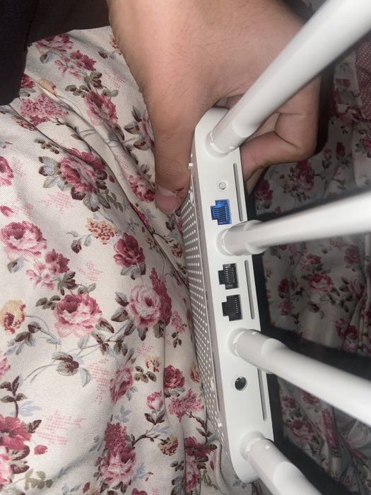 Продам роутер каяоми