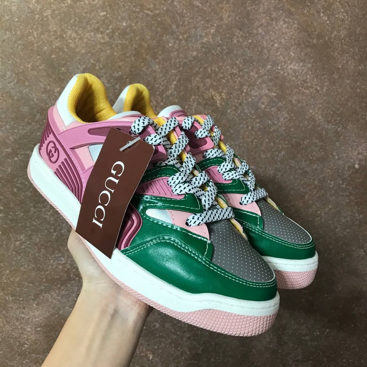 Adidași Gucci , ultimele perechi