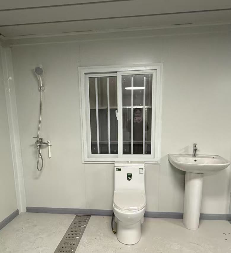 Продава се Къща в Русе, Алеи Възраждане - 21 кв.м за 146 €/кв.м - Снимка #3