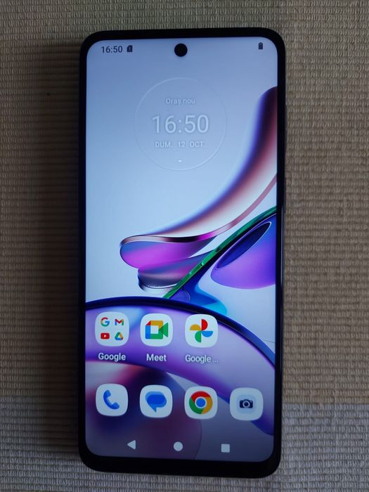 Vând Motorola G13, duos, stare foarte bună