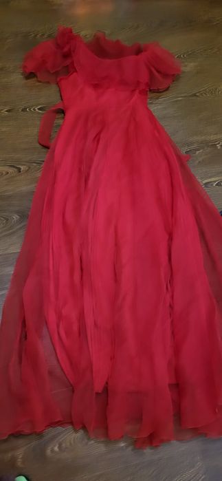 Платья по 200000 тысяч сум