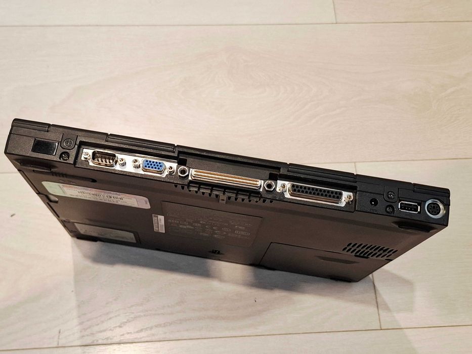 Laptop de colectie 2001 Compaq Armada M700 computer games 90-00's