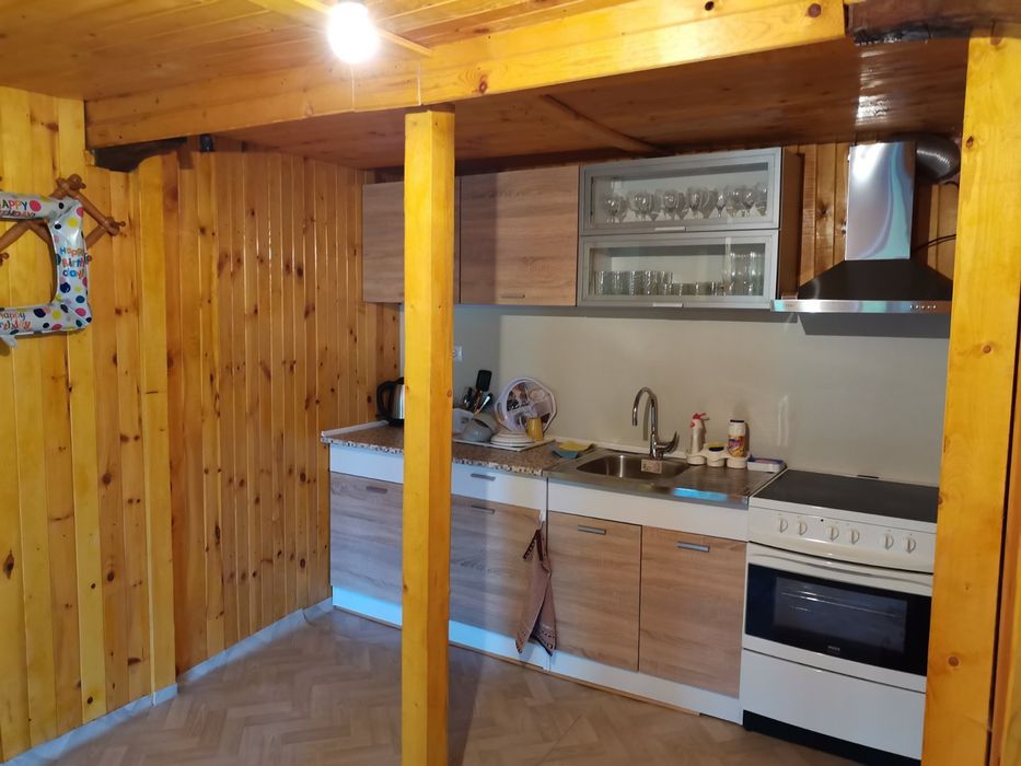 Продавам  три къщи в Сини връх - Чотрова  махала