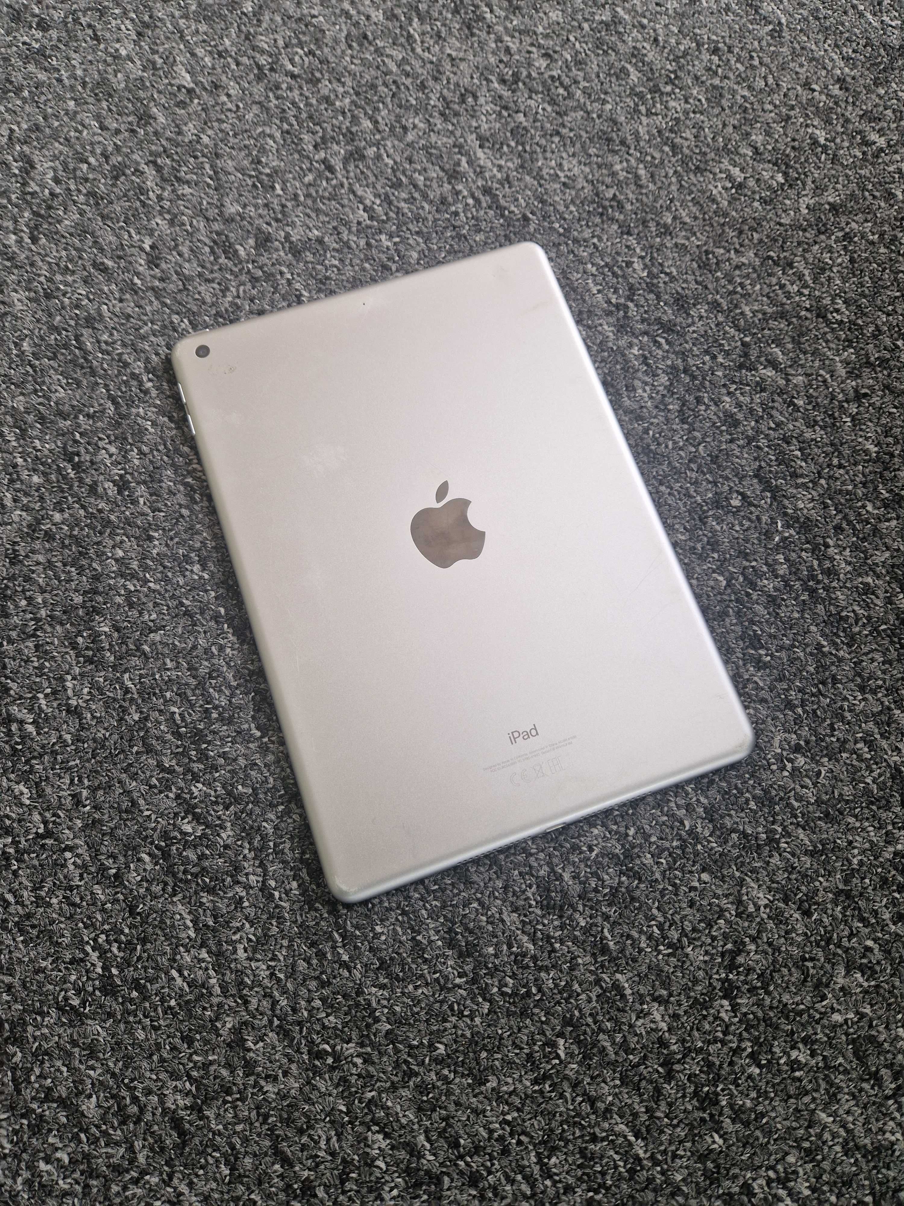 LCD / Touchscreen iPad 6th Gen (A1893) 9.7"