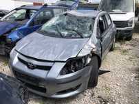 Toyota Auris 1.4 бензин за части!!!