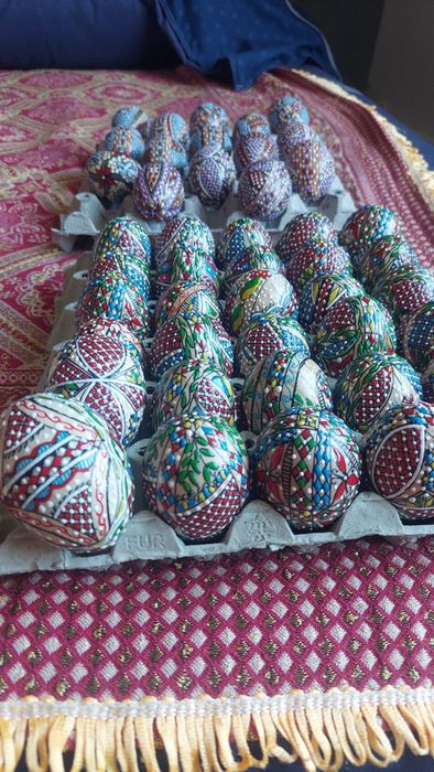 Ouă încondiate de rață și lemn