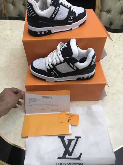 Adidasi Louis Vuitton nou
