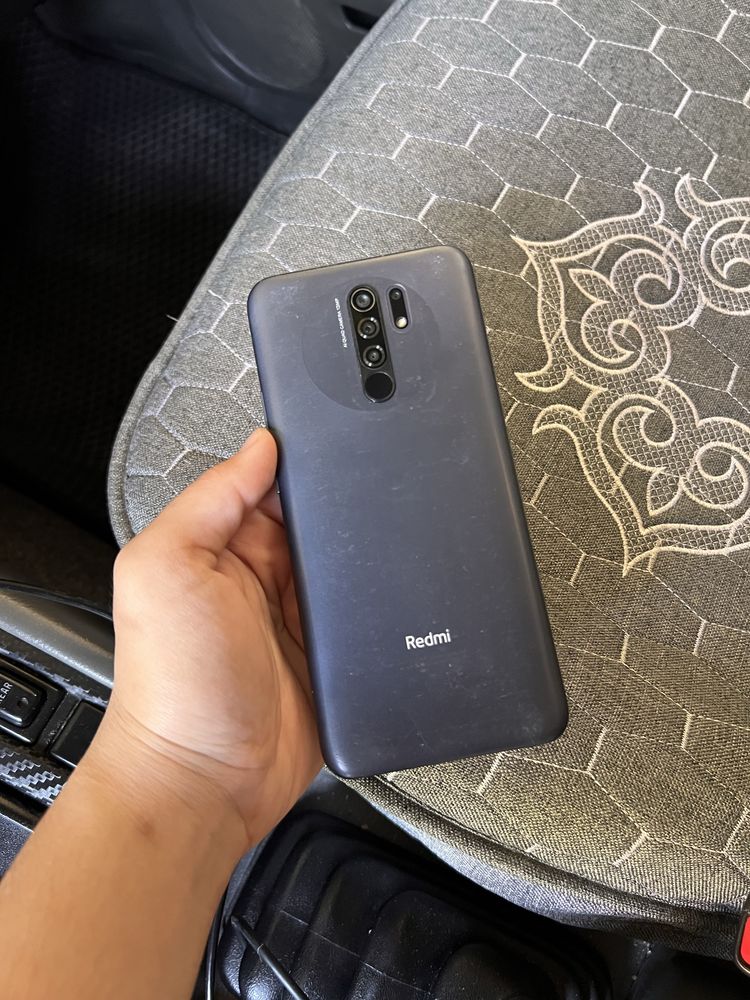 Redmi 9, 32GB, 2 SIM, жақсы күйде экран сынбаған бетіндегі защитасы