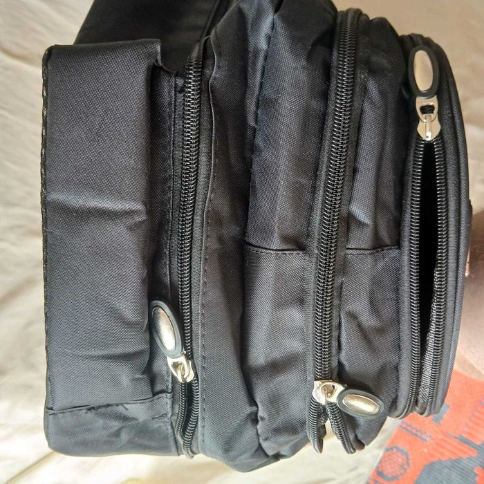 Rucsac cu capacitate mare,compartimente multiple,material durabil,,nou