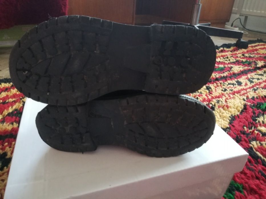 Ботушки за момиче