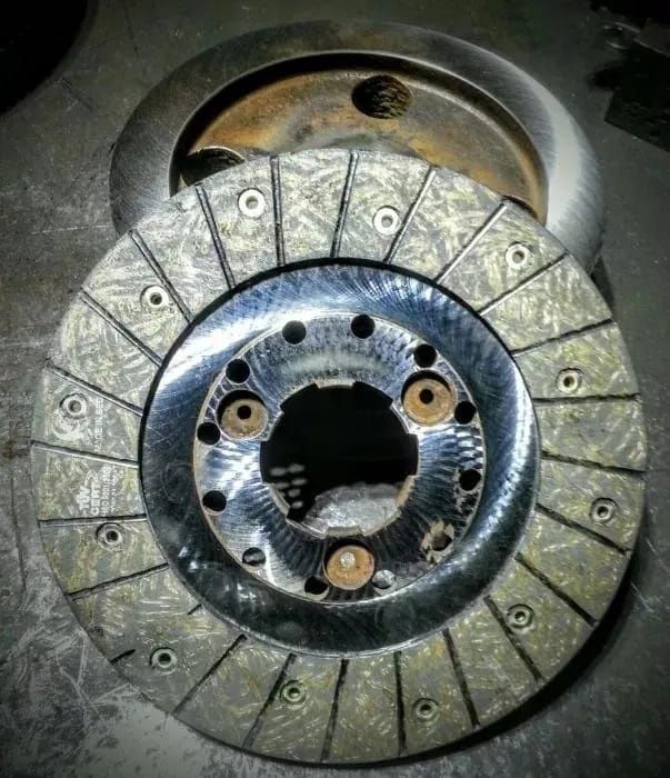 Reconditionari kituri de ambreiaj cu KEVLAR de la 500 LEI
