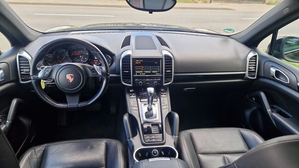 Porsche Cayenne 2011 3.0d 239cp 4x4 automat pret 16490eu neg