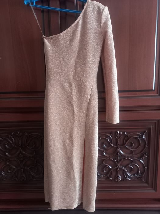 Металлическое платье через одно плечо Lichi