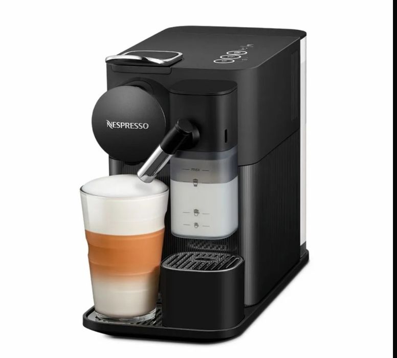 Капсульная кофемашина Nespresso Lattissima One. Made in Italy
