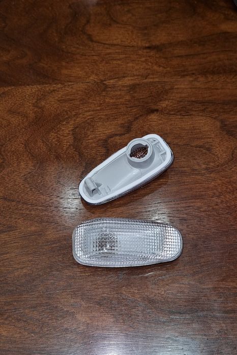 Поворотники мерседес 210