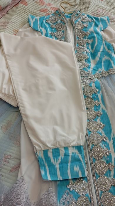 Келин сарполик кийим