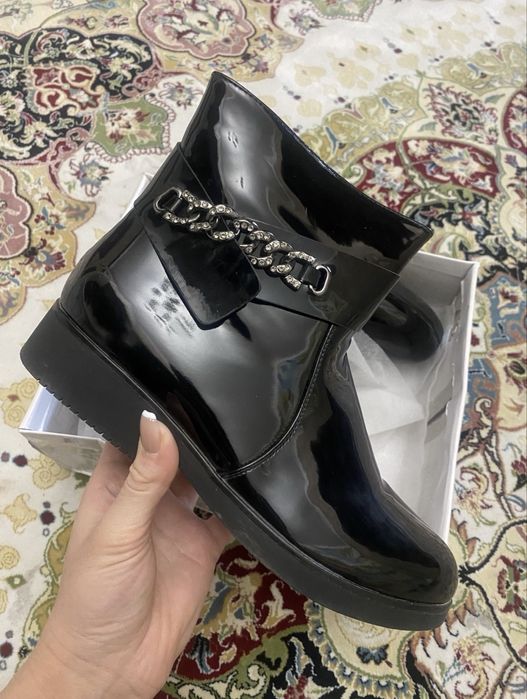 Ботинки осенние