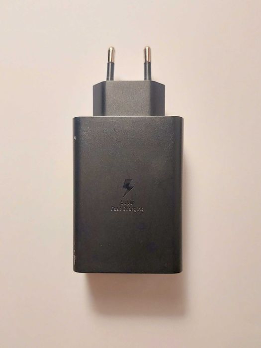Încărcător Original Samsung 65W Trio (3 Porturi)