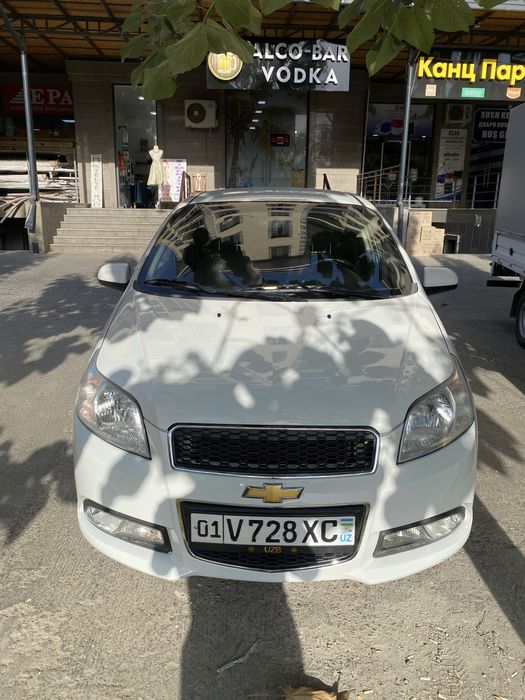 Nexia 3 sotiladi srochna