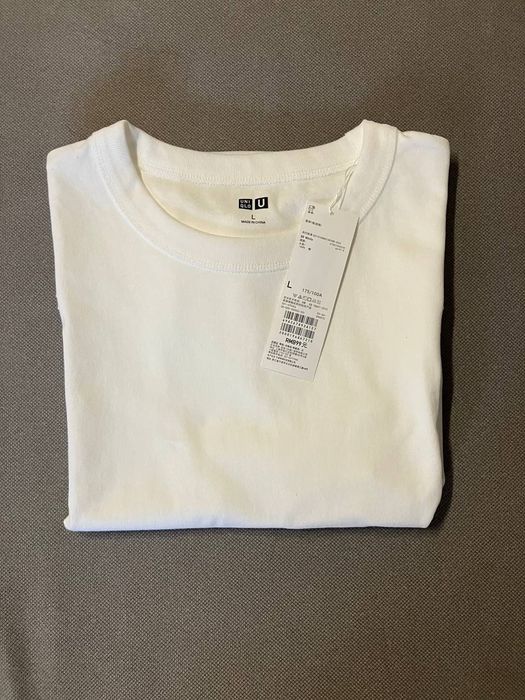 Новая  футболка Uniqlo U (мужская)