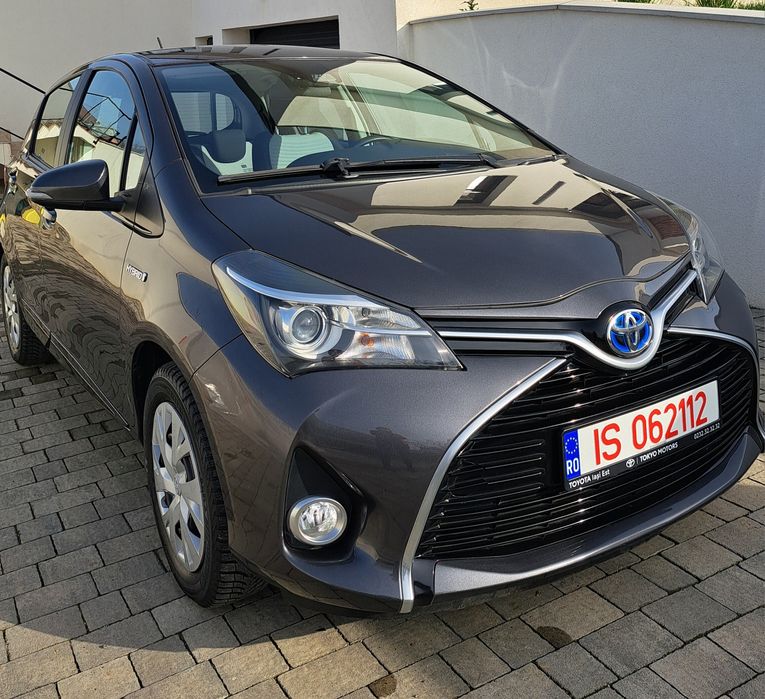 Toyota yaris hybrid active 2018-75930 km- consum redus,fiabilă