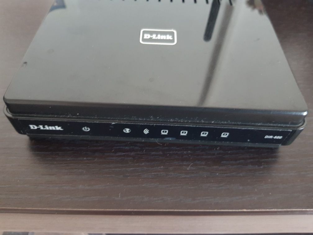 Router negru D-Link