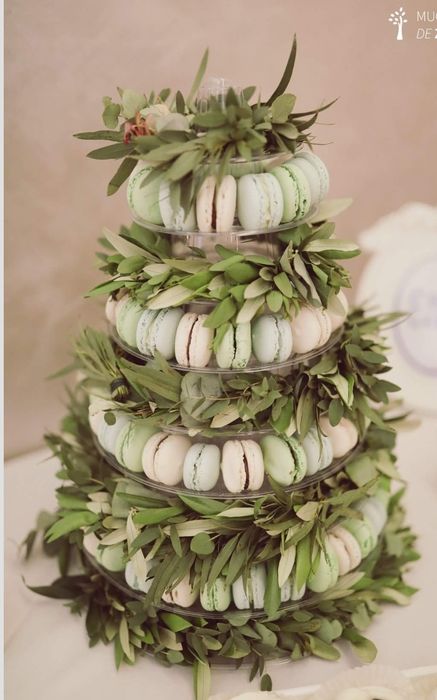 Etajera suport macarons 10 nivele