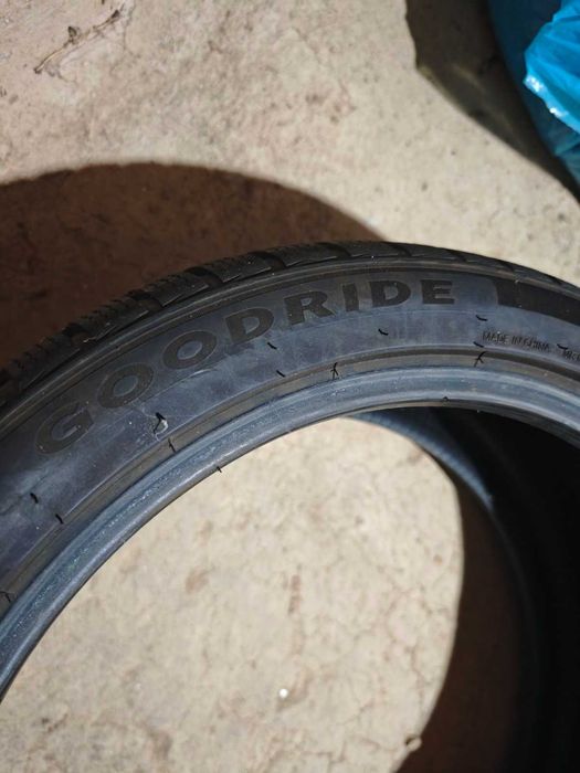 Зимни гуми Goodride Snowmaster 245/40 R18